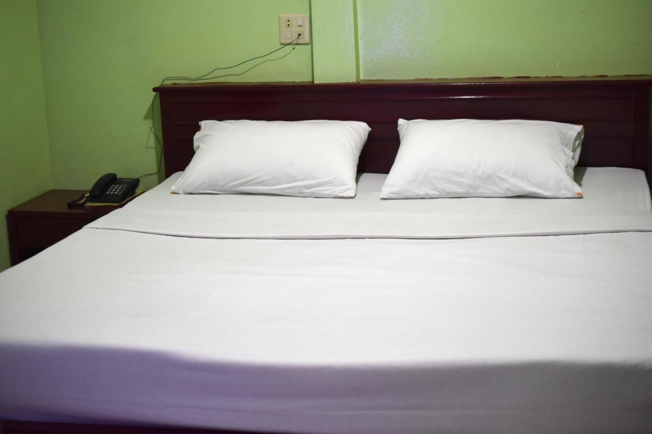 Woodlands Inn Hotel Bangkok Dış mekan fotoğraf